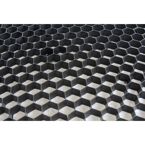 StablePAVE ECO - Stable Drive by Cedar Nursery - Gravel & Grass stabilisation solutions
